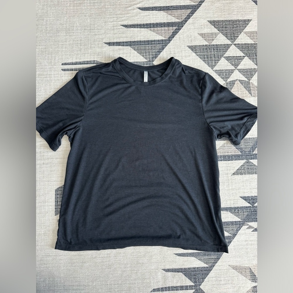 Fabletics Activewear Shirt Size Medium Black